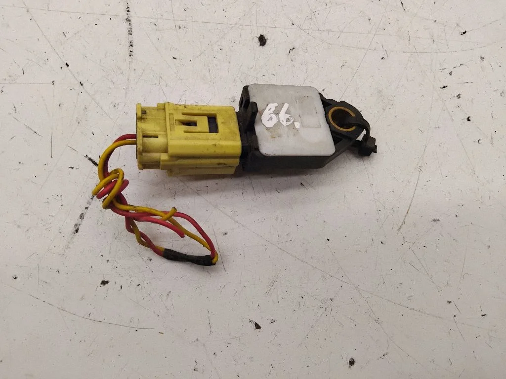 Airbag deployment crash/impact sensor – Mitsubishi Outlander (2007-2012)