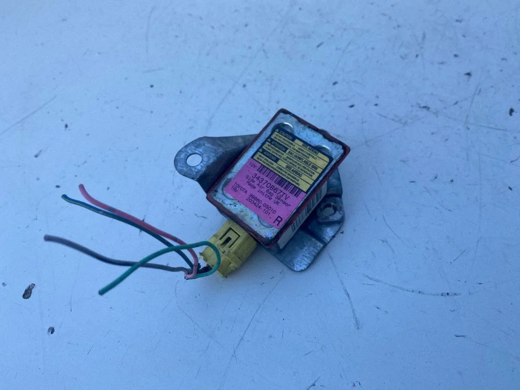 Drošības spilvenu trieciena sensors 8986005010