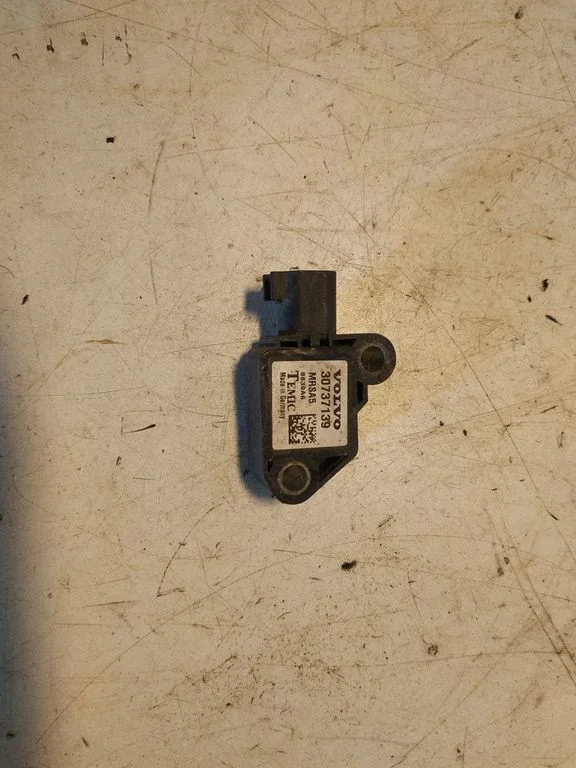 Drošības spilvenu trieciena sensors – Volvo V50 (2004-2007)