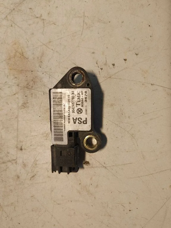 Drošības spilvenu trieciena sensors 9642467780