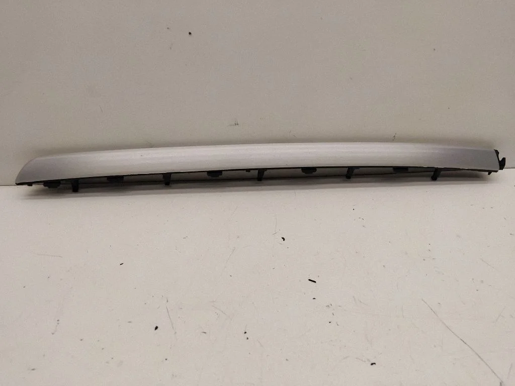Panel trim 8V1853190