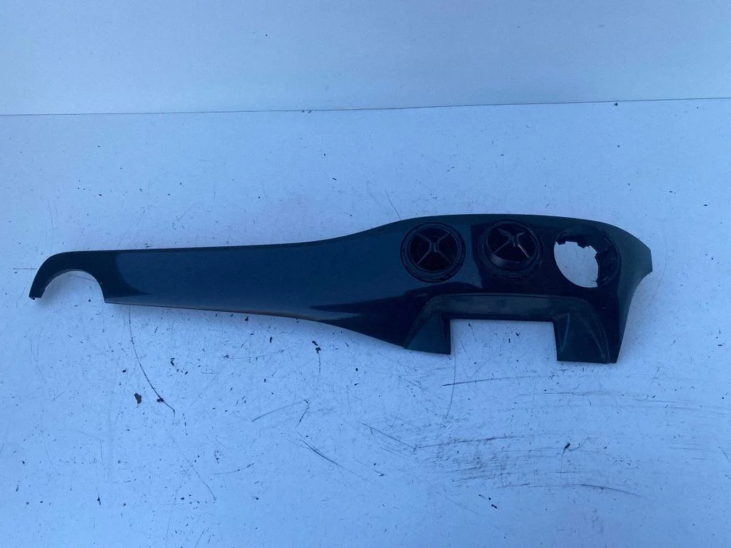 Panel trim – Mercedes-Benz B-Class W246 W242 (2011-2017)