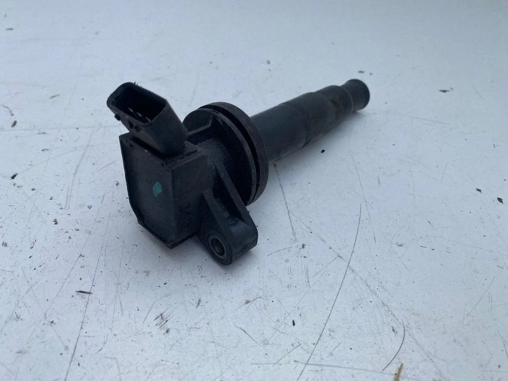High voltage ignition coil – Toyota Avensis T220 (2000-2003)