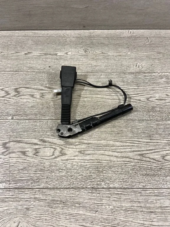 Front seatbelt buckle – BMW 3 Series F30 F35 F31 (2012-2018)