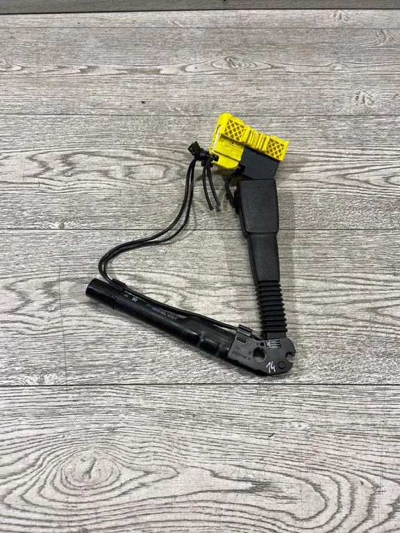 Front seatbelt buckle – BMW 3 Series F30 F35 F31 (2012-2018)