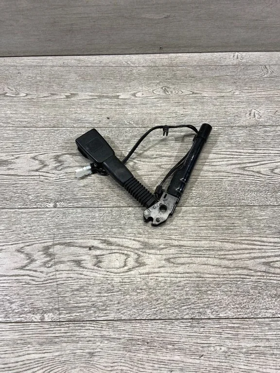 Front seatbelt buckle – BMW 3 Series F30 F35 F31 (2012-2018)