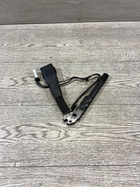 Front seatbelt buckle – BMW 3 Series F30 F35 F31 (2012-2018)