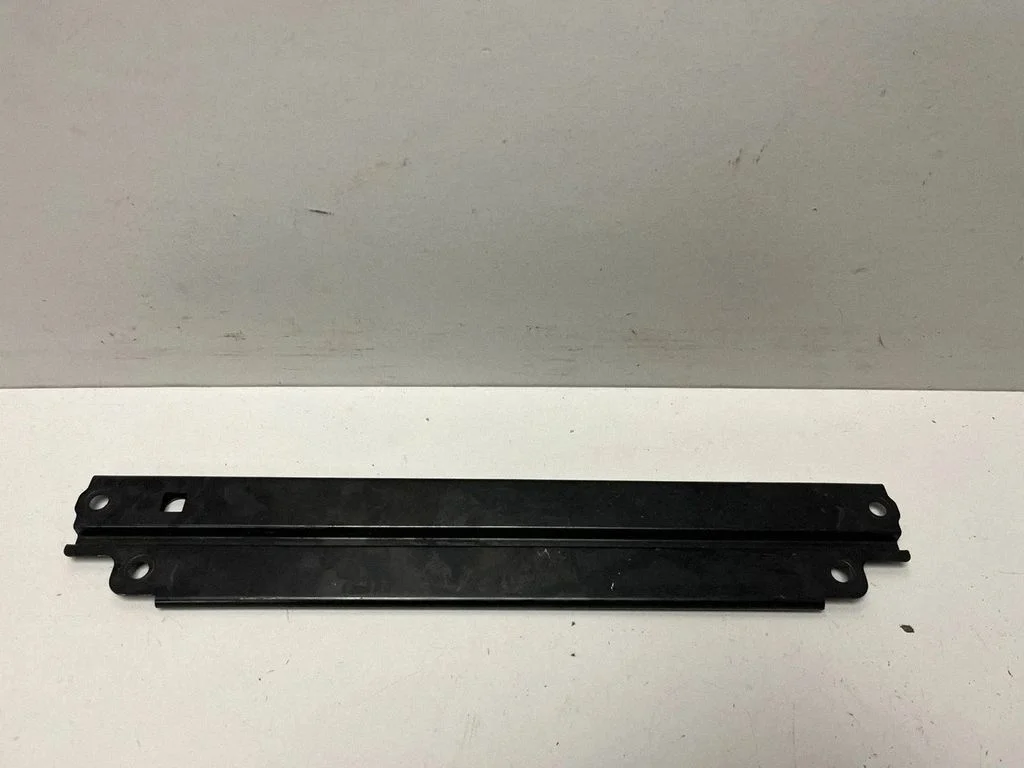 Muffler mount bracket/holder 9633324