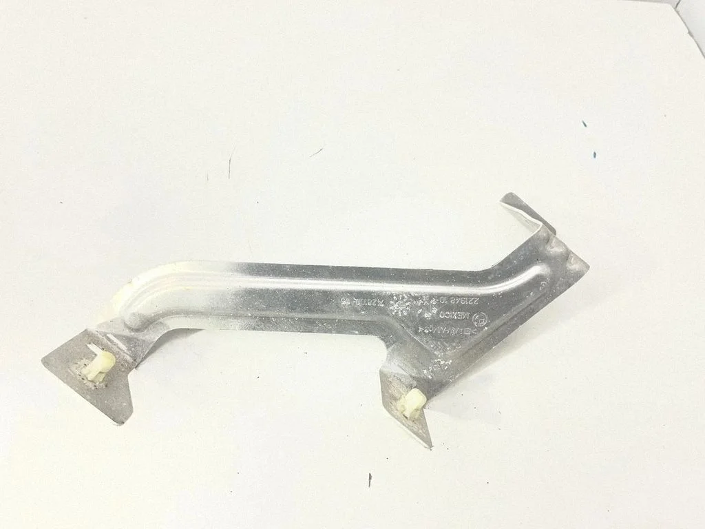 Kütusepaagi kinnitusklamber (-klambrid) 7428100