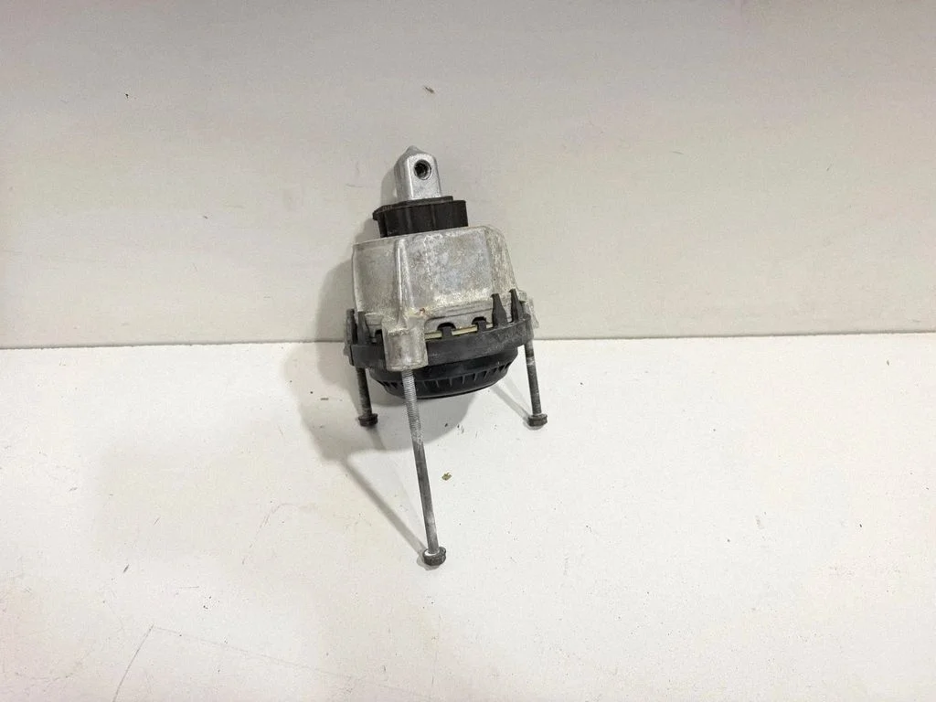 Engine mount bracket 9894890 – BMW 5 Series G60 G61 (2023-)