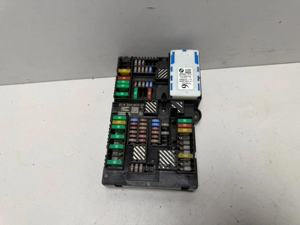Fuse module 5A3EC08 – BMW XM (2022-)