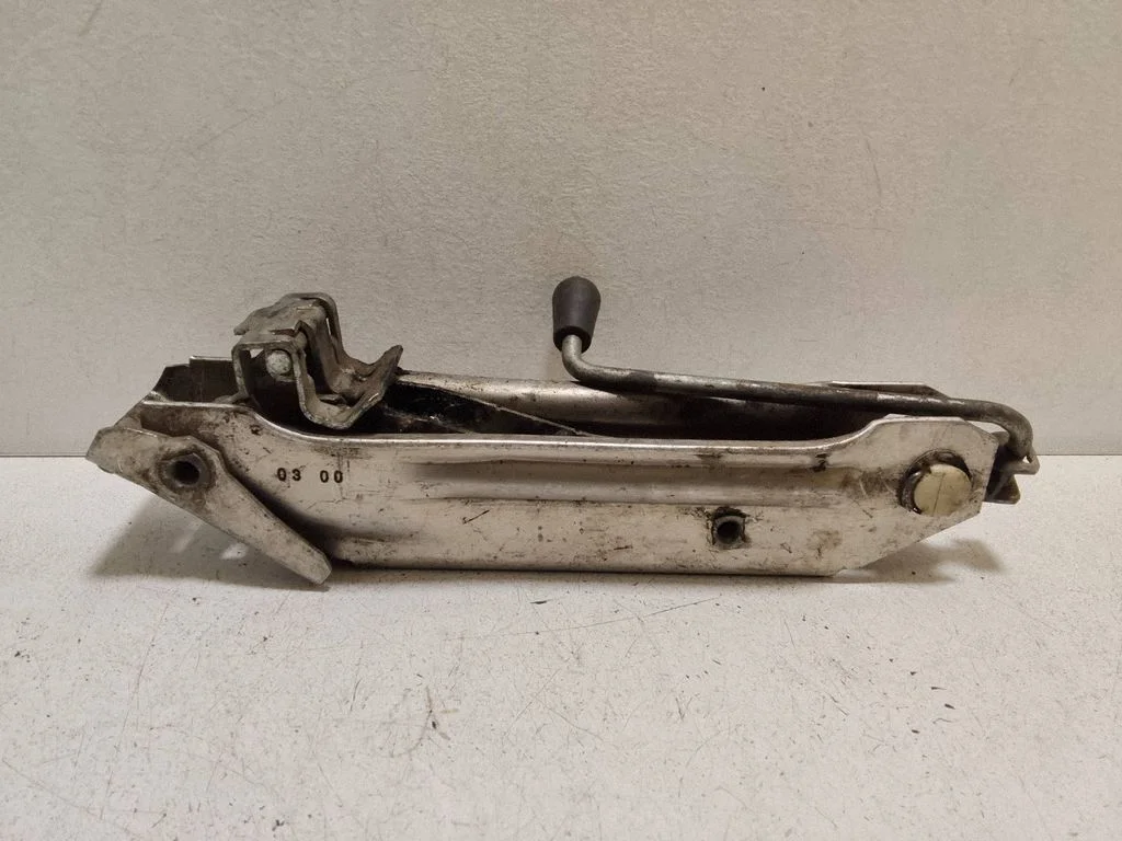 Lift Jack – Audi A3 S3 8L (1996-2003)