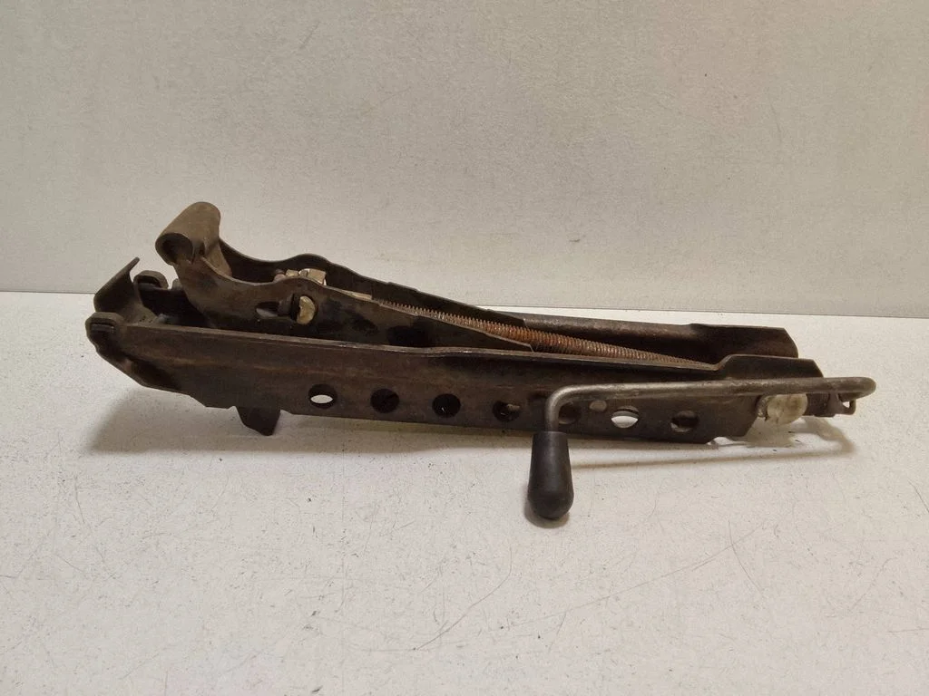 Lift Jack – Audi 100 S4 C4 (1990-1995)