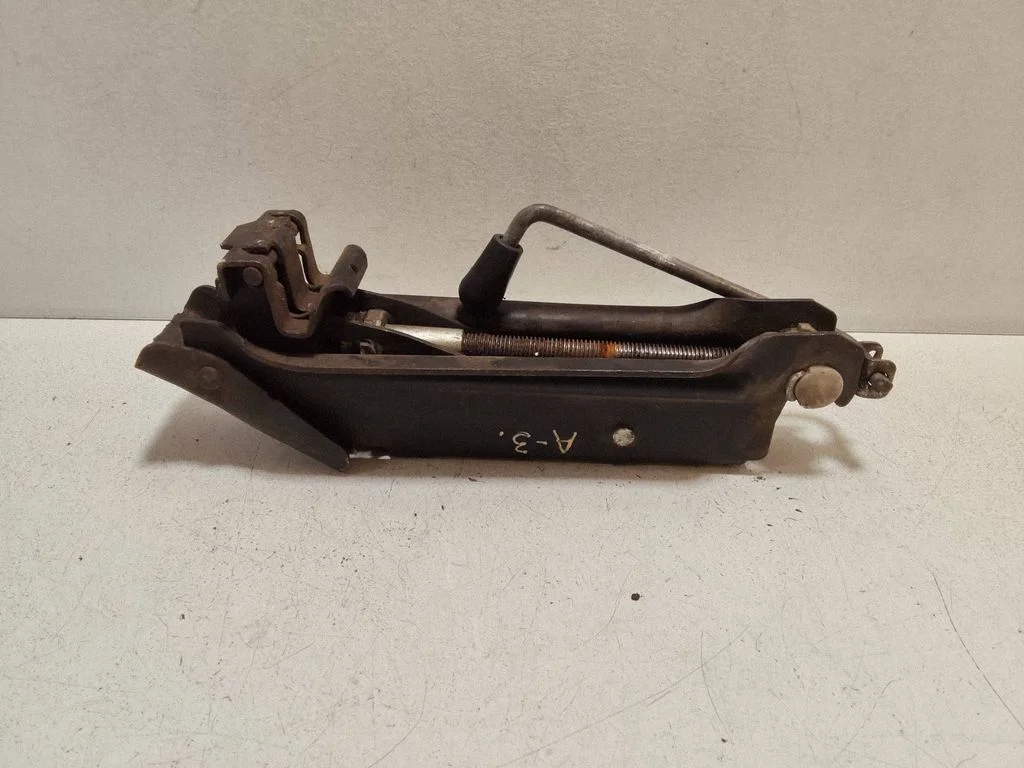 Lift Jack – Audi A3 S3 8P (2003-2012)