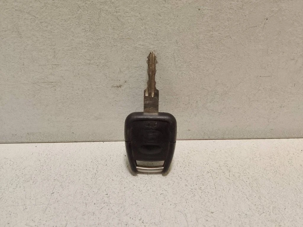 Ignition key/card – Opel Zafira A (1999-2005)