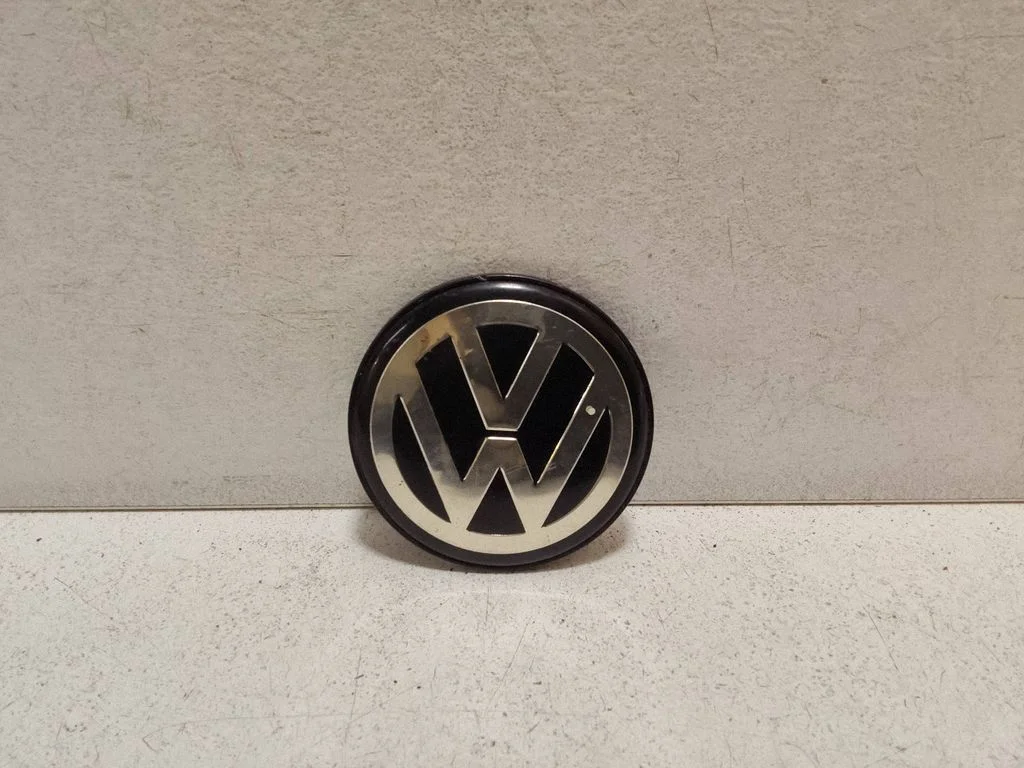 Manufacturers badge/model letters – Volkswagen Sharan (1996-2000)