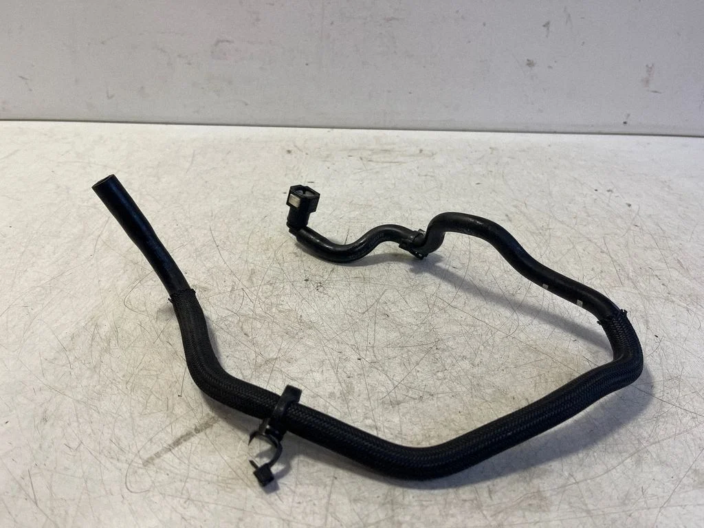 Engine coolant pipe/hose 21050382
