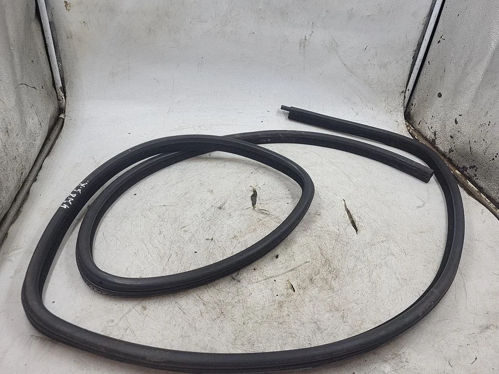 Tagaukse tihend (kere pool) – BMW 5-seeria E39 (1996-2003)