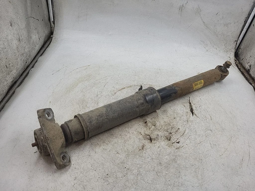 Rear shock absorber/damper