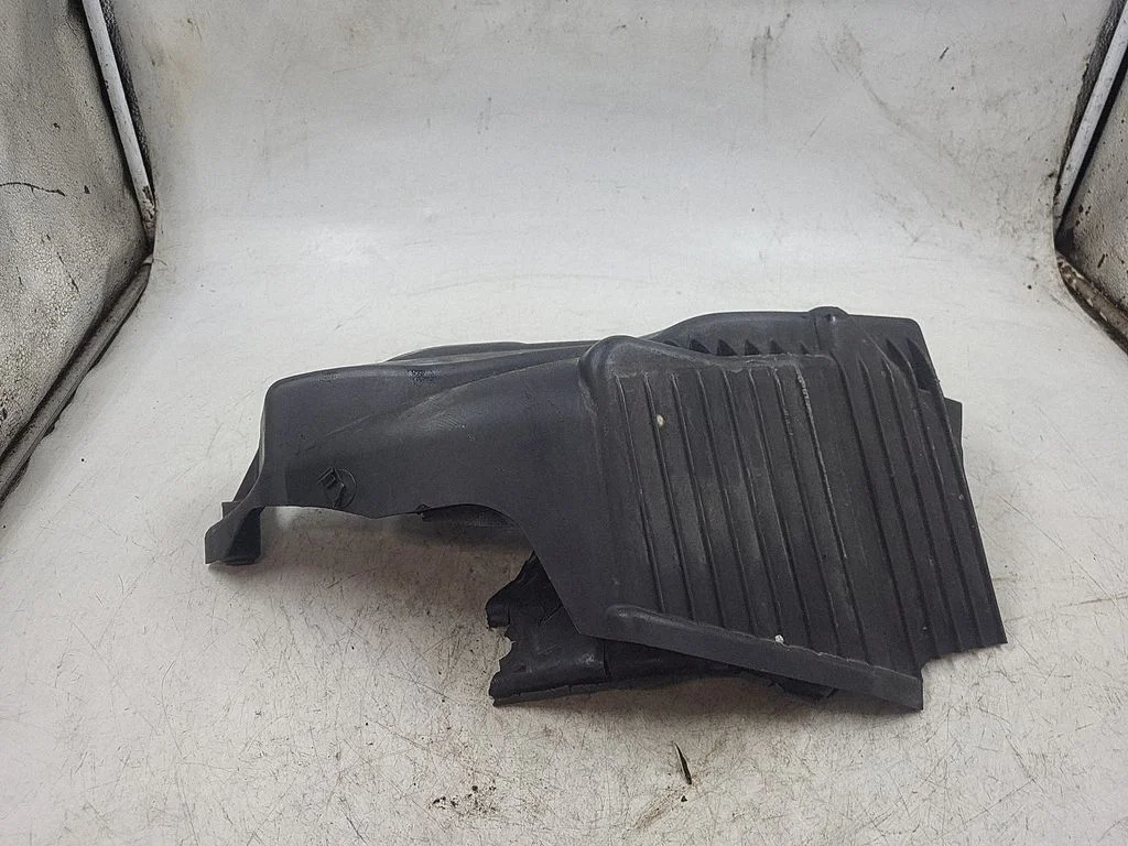 Engine cover (trim) – BMW 3 Series E46 (1998-2005)