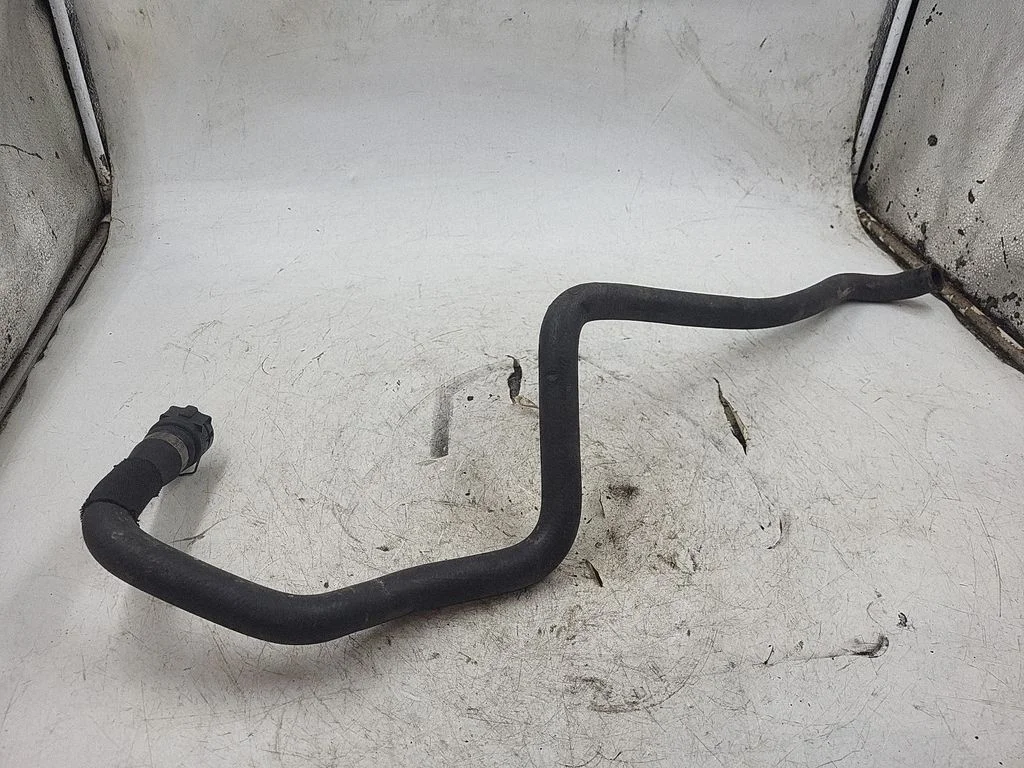 Engine coolant pipe/hose – BMW 3 Series E46 (1998-2005)