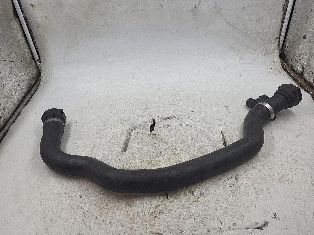 Engine coolant pipe/hose – BMW 3 Series E46 (1998-2005)