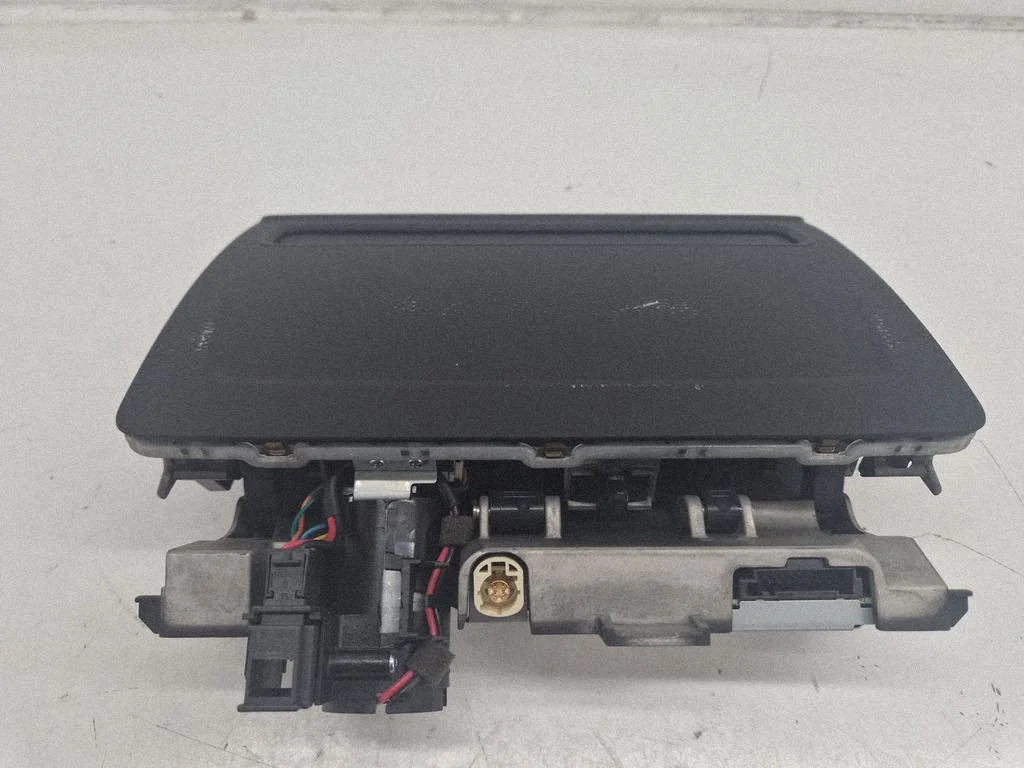Ekraan / kuvar / väike ekraan – Audi A3 S3 8V (2013-2019)