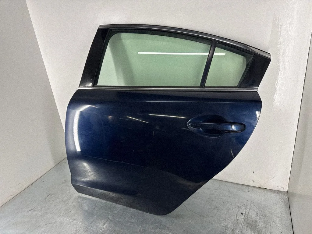 Rear door GHK173010