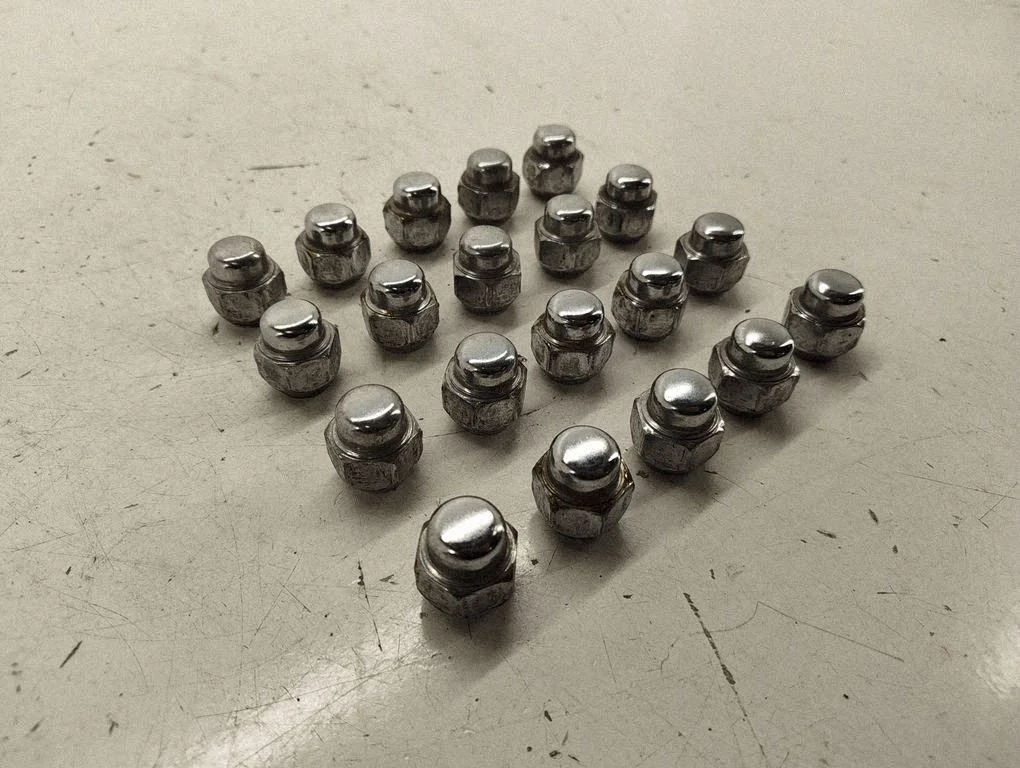 Anti-theft wheel nuts and lock – Mazda 6 (2016-2018)