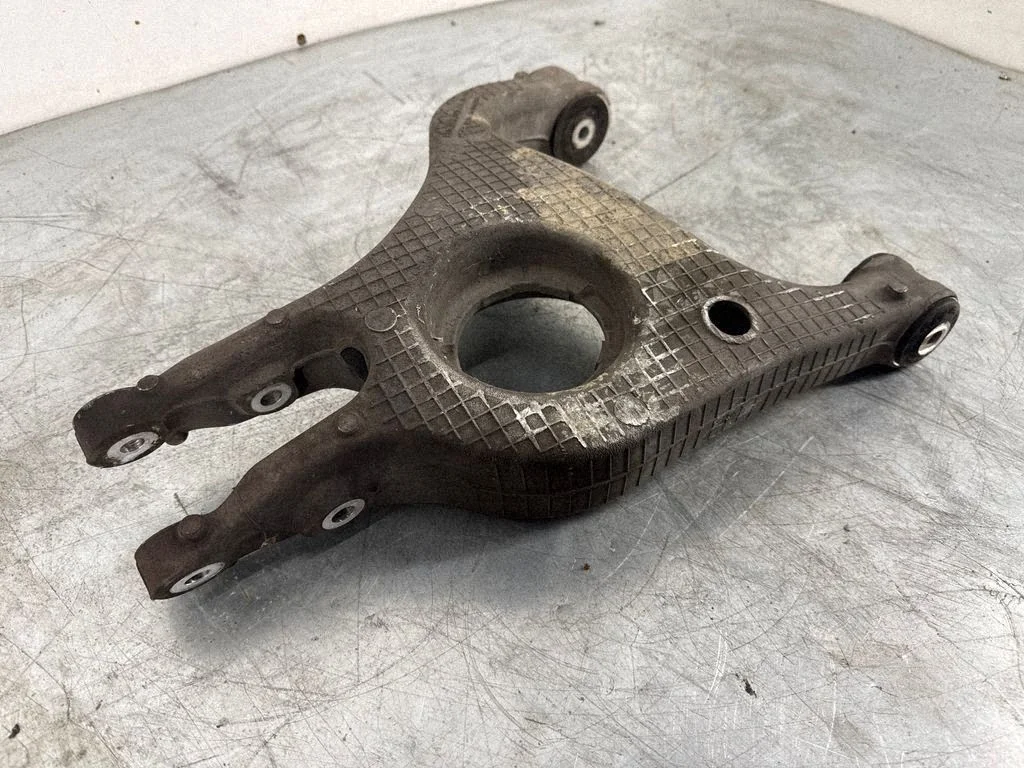 Rear upper control arm/wishbone 97033114201