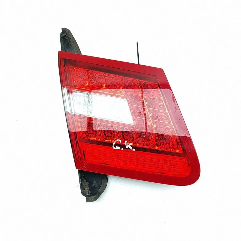 Lampa tylna w klapie A2078200364
