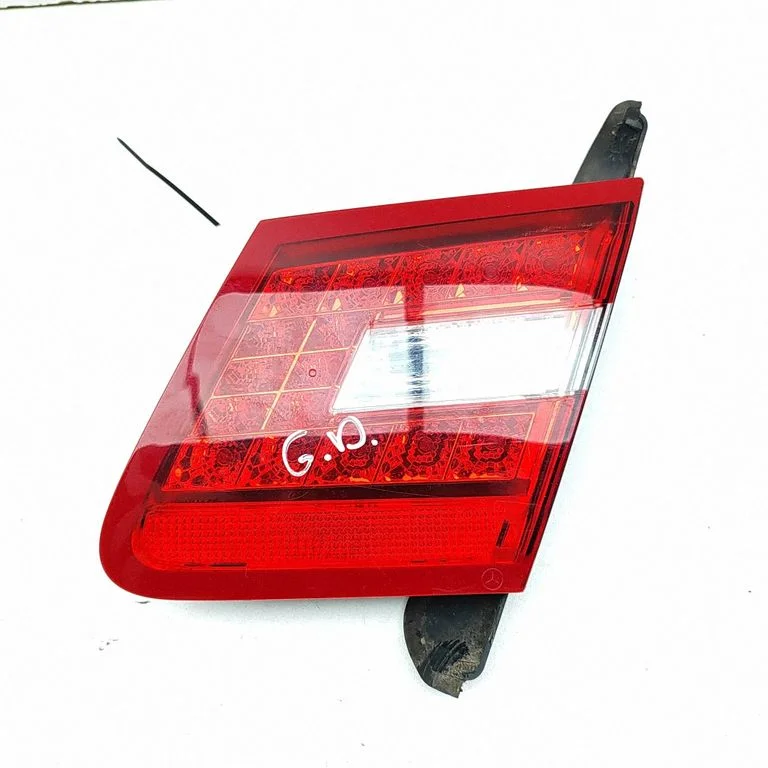 Lampa tylna w klapie A2078200464