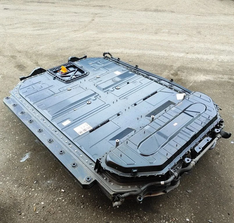 Hübriid-/elektriauto aku 4KE915910FB