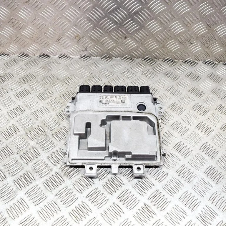 Dzinēja vadības bloks A6549004300