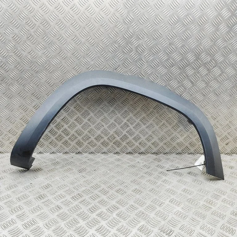 Fender end trim 638122625R