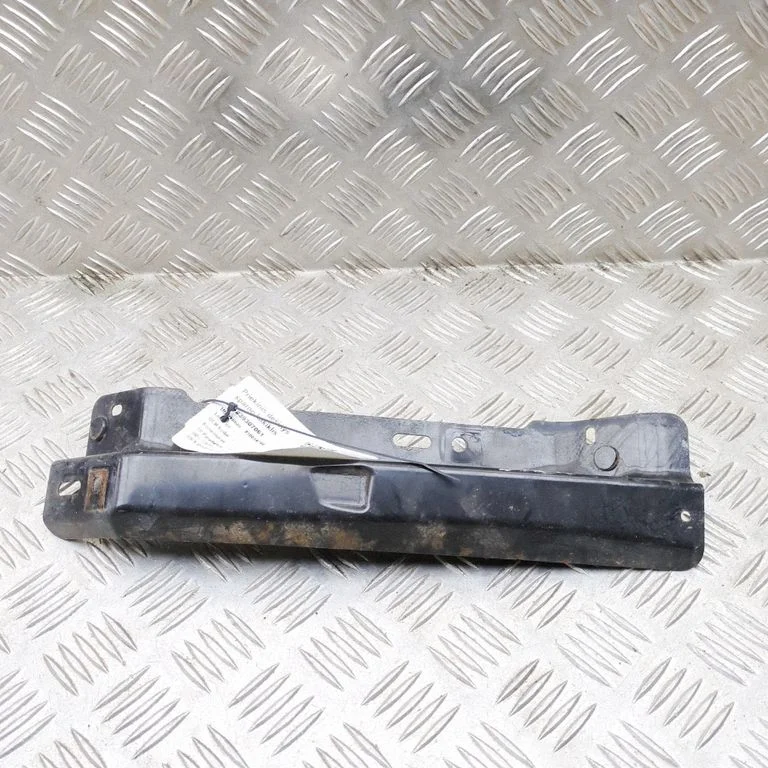 Esistange kinnitusklamber N243500J0A