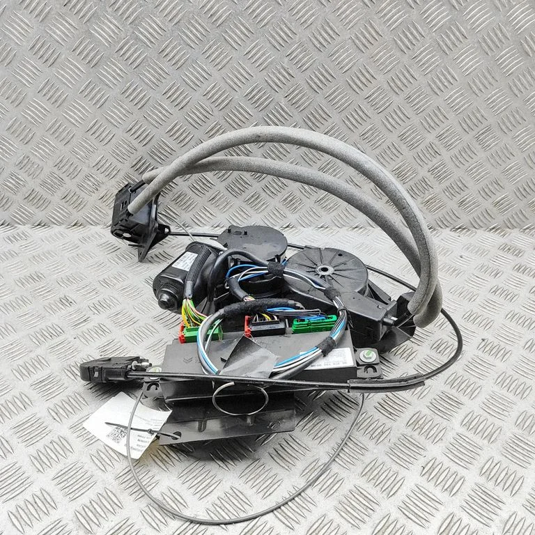 Sliding door motor – Peugeot Traveller (2016-)