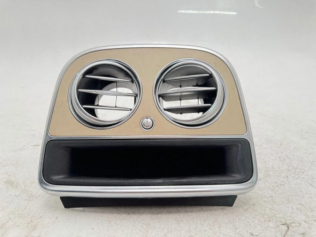 Rear air vent grill – Mercedes-Benz S-Class W222 (2013-)
