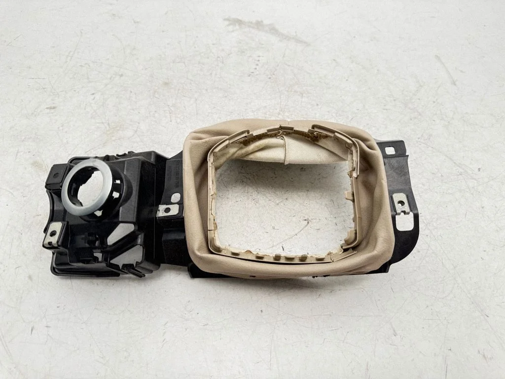Steering wheel column trim A2226800575