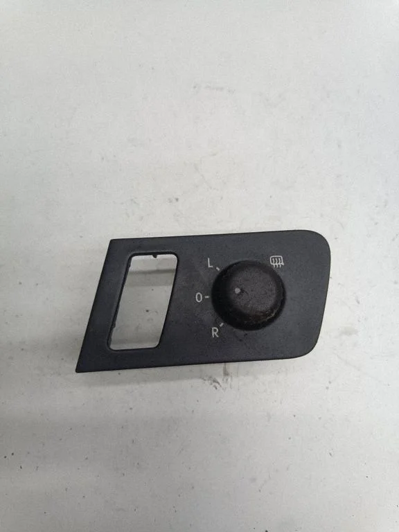 Wing mirror switch 1T1959552F
