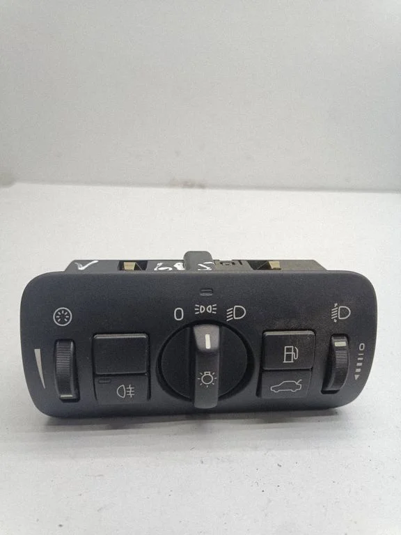 Light switch – Volvo V60 (2011-2013)