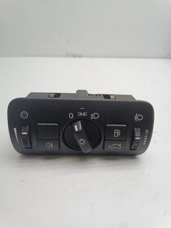 Light switch – Volvo V60 (2011-2013)