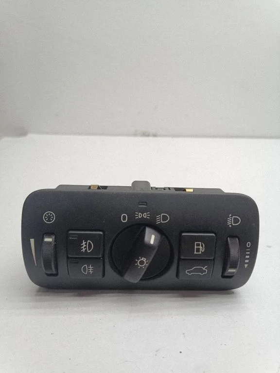 Light switch – Volvo V70 (2005-2008)