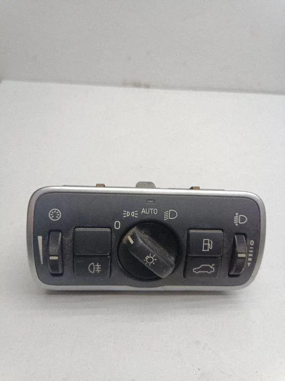 Light switch – Volvo V60 (2011-2013)