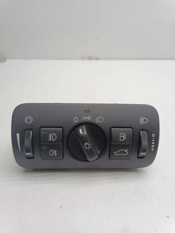 Light switch – Volvo XC70 (2008-2013)