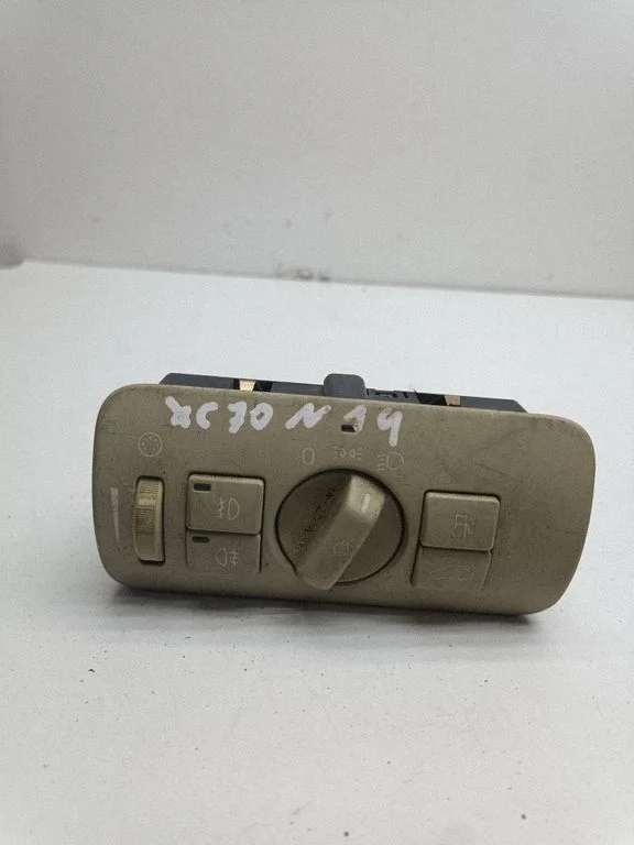 Light switch – Volvo XC70 (2008-2013)