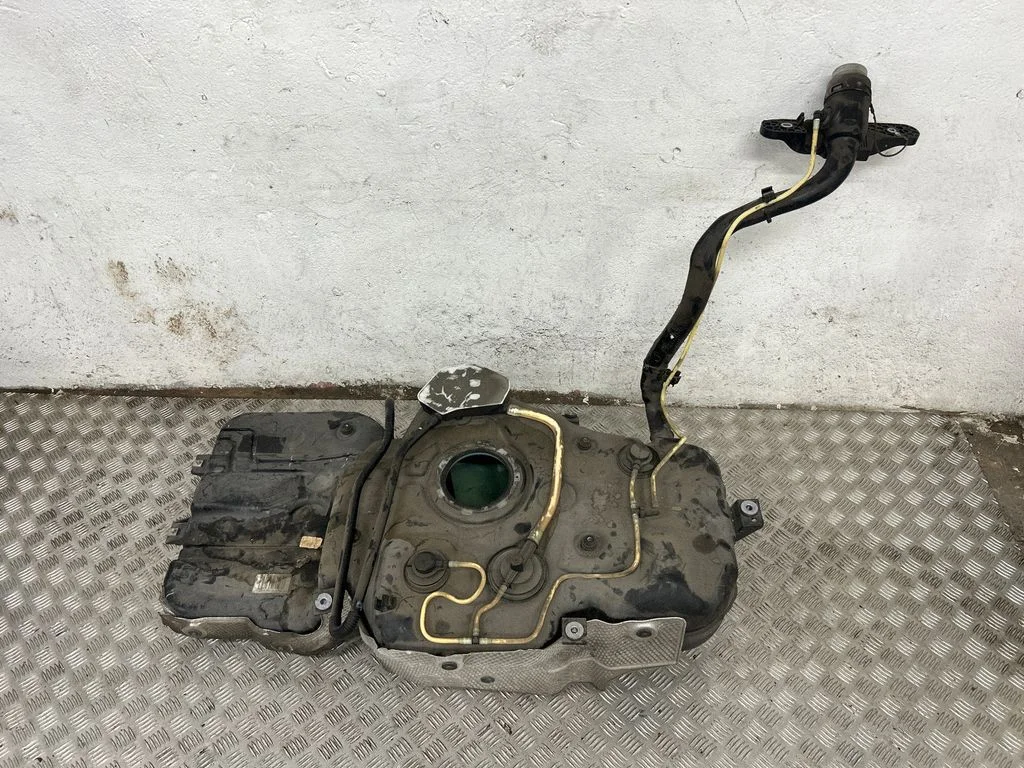 Fuel tank – Porsche Macan (95B) (2014-2018)