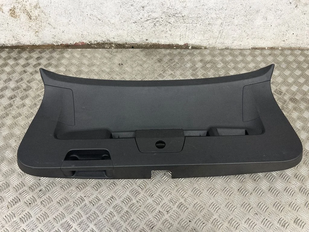 Tailgate trim – Volkswagen Tiguan Allspace (2017-)
