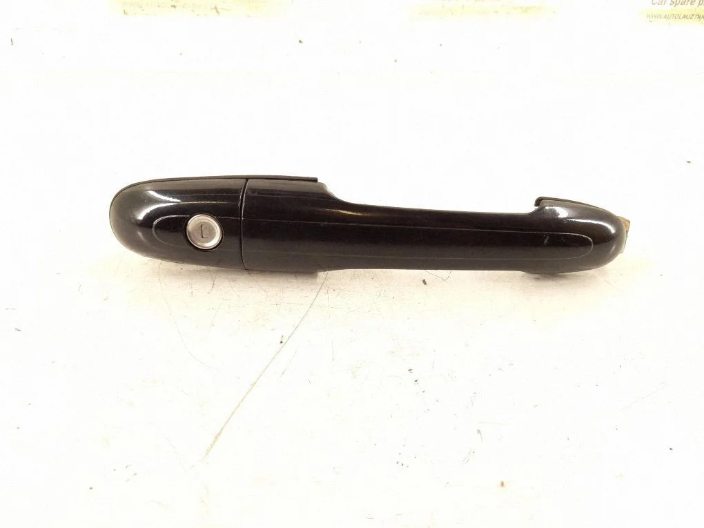 Front door exterior handle – front right