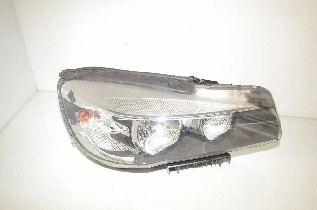 Komplet reflektorów – BMW Seria 2 F45 (2014-2021)